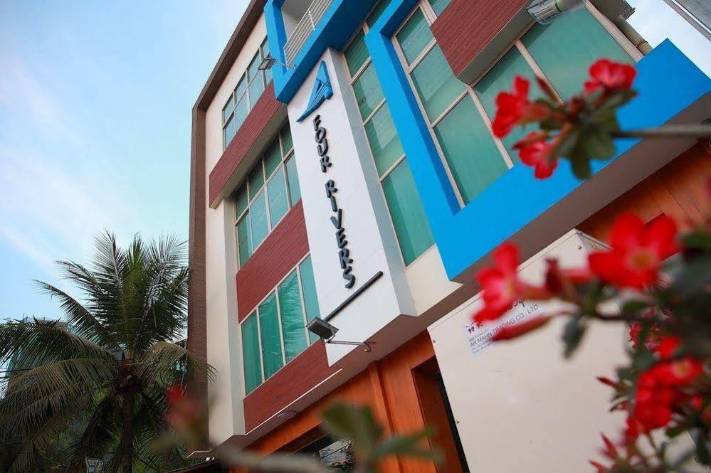 Four Rivers B&B Mandalay Exterior foto